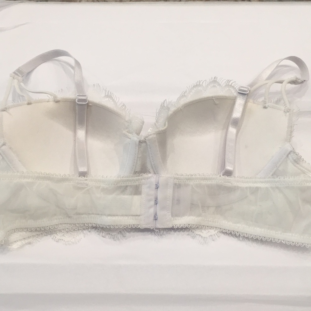 Frederick’s of Hollywood push up bra - Picture 2 of 5
